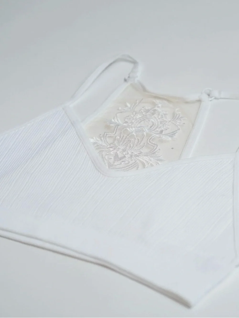 N/A elegant white